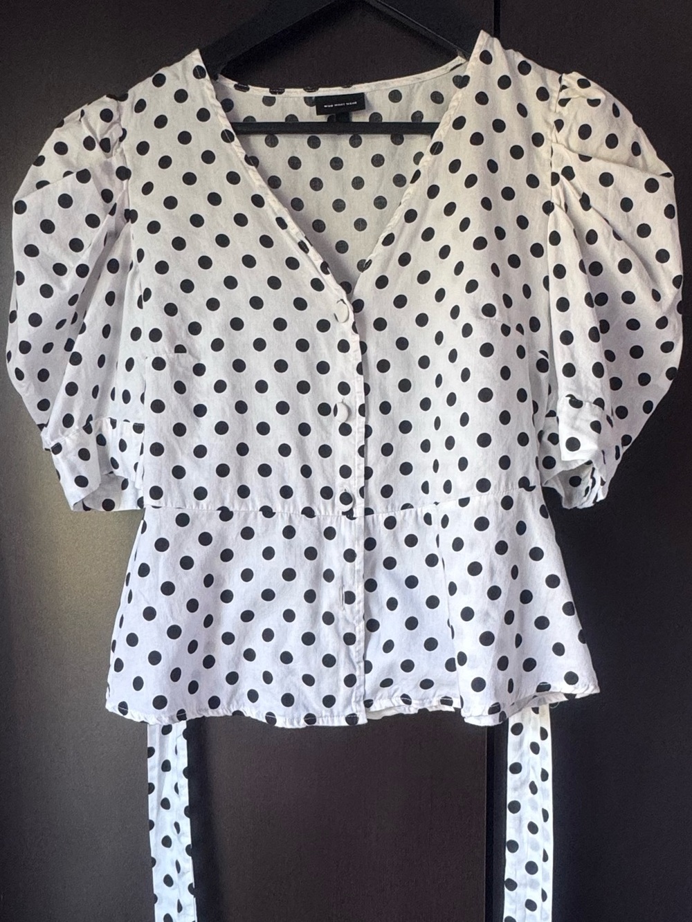 Who What Wear White & Black Polka Dot V-Neck Peplum Top Puff Sleeve Tie Blouse
